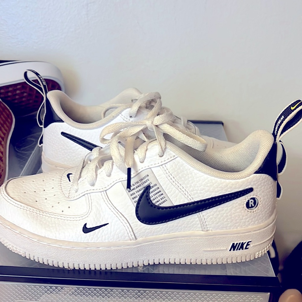 Nike , size 3 yr only wore a few times